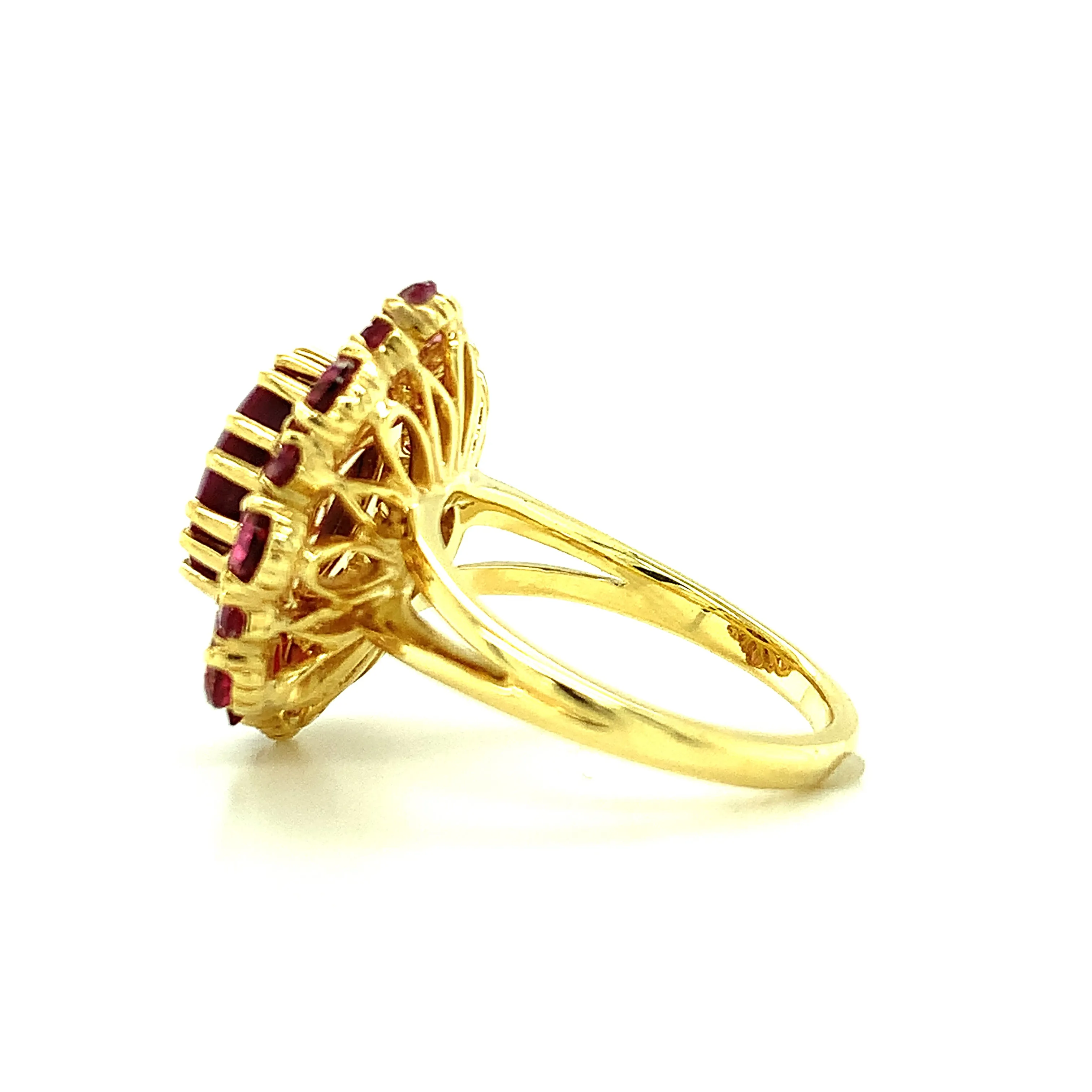 5.83 Carat Star Ruby and Rose Garnet Cocktail Ring in 18k Yellow Gold