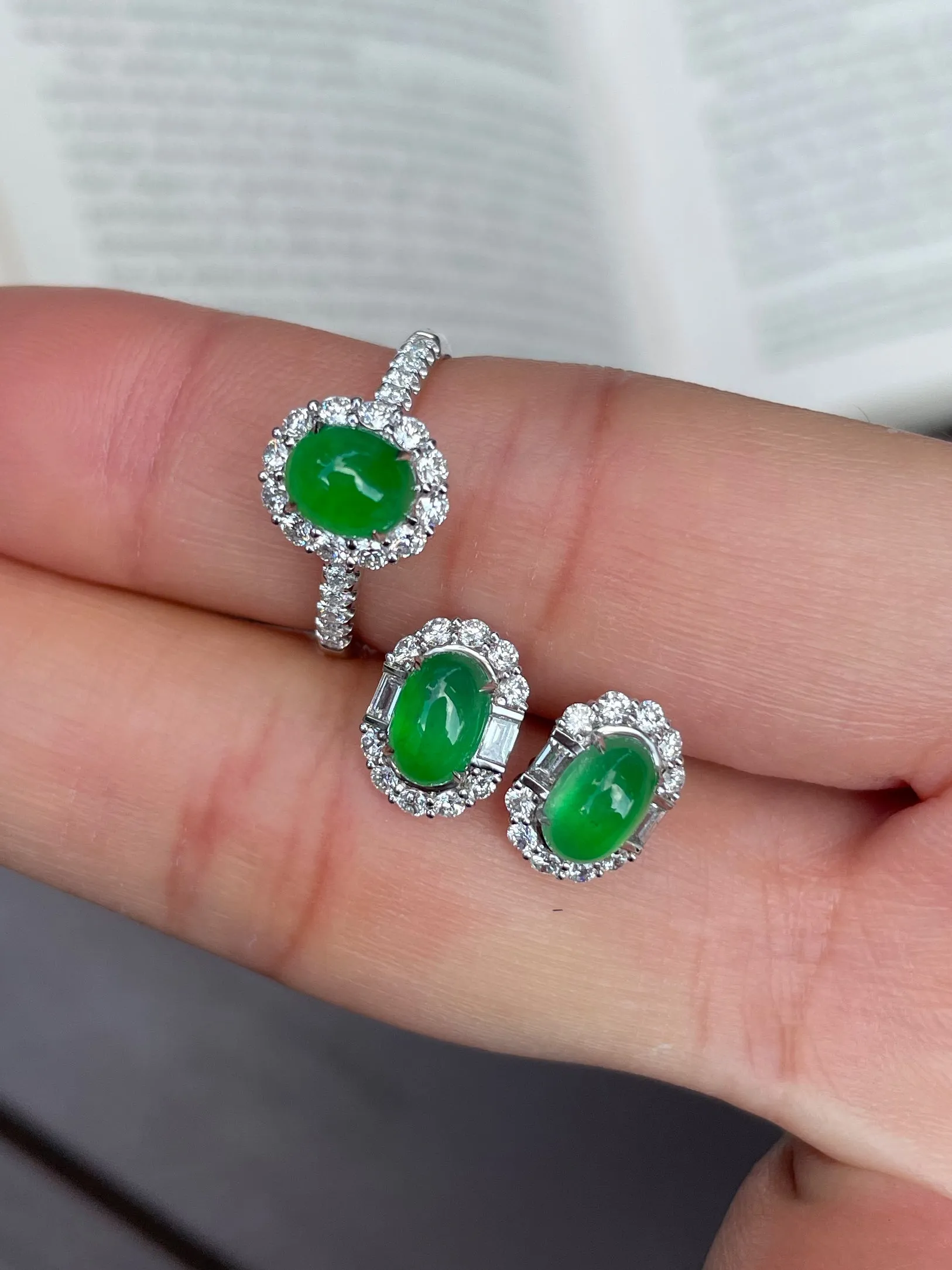 Icy Green Jadeite Cabochon Ring   Earrings (NJS003)