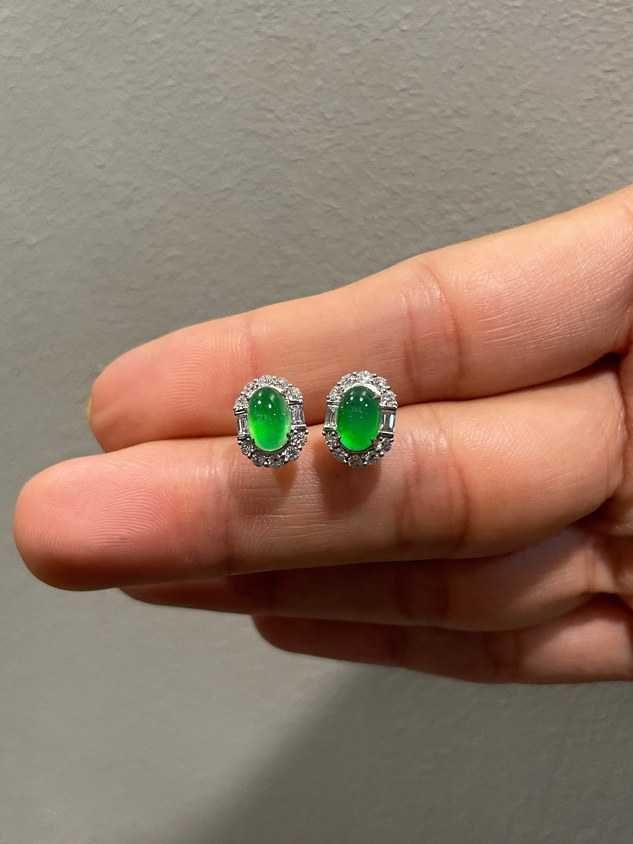 Icy Green Jadeite Cabochon Ring   Earrings (NJS003)
