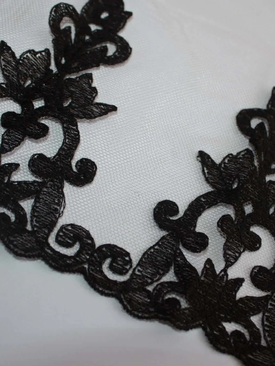 Onyx Strapless Boudoir Bra