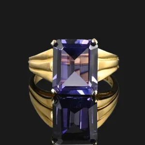 Vintage 14K Gold Color Change Sapphire Ring